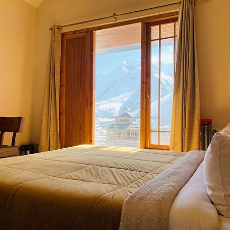 The Bulevar - Whispering Willows Hotel Sissu Exterior foto