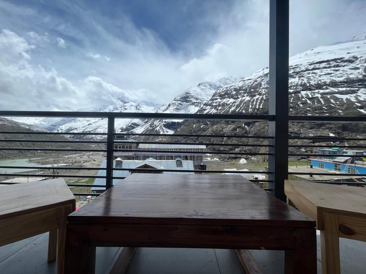 The Bulevar - Whispering Willows Hotel Sissu Exterior foto