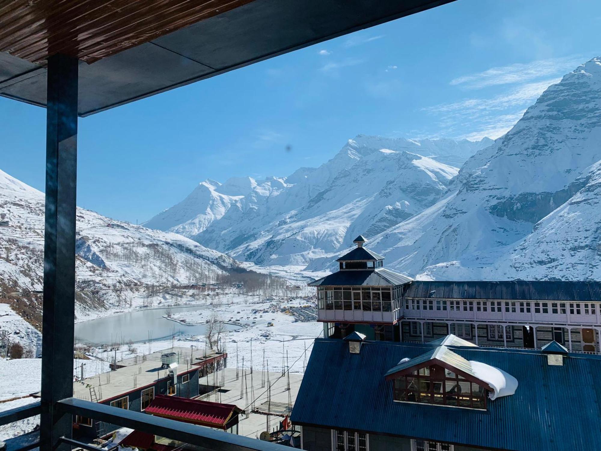 The Bulevar - Whispering Willows Hotel Sissu Exterior foto