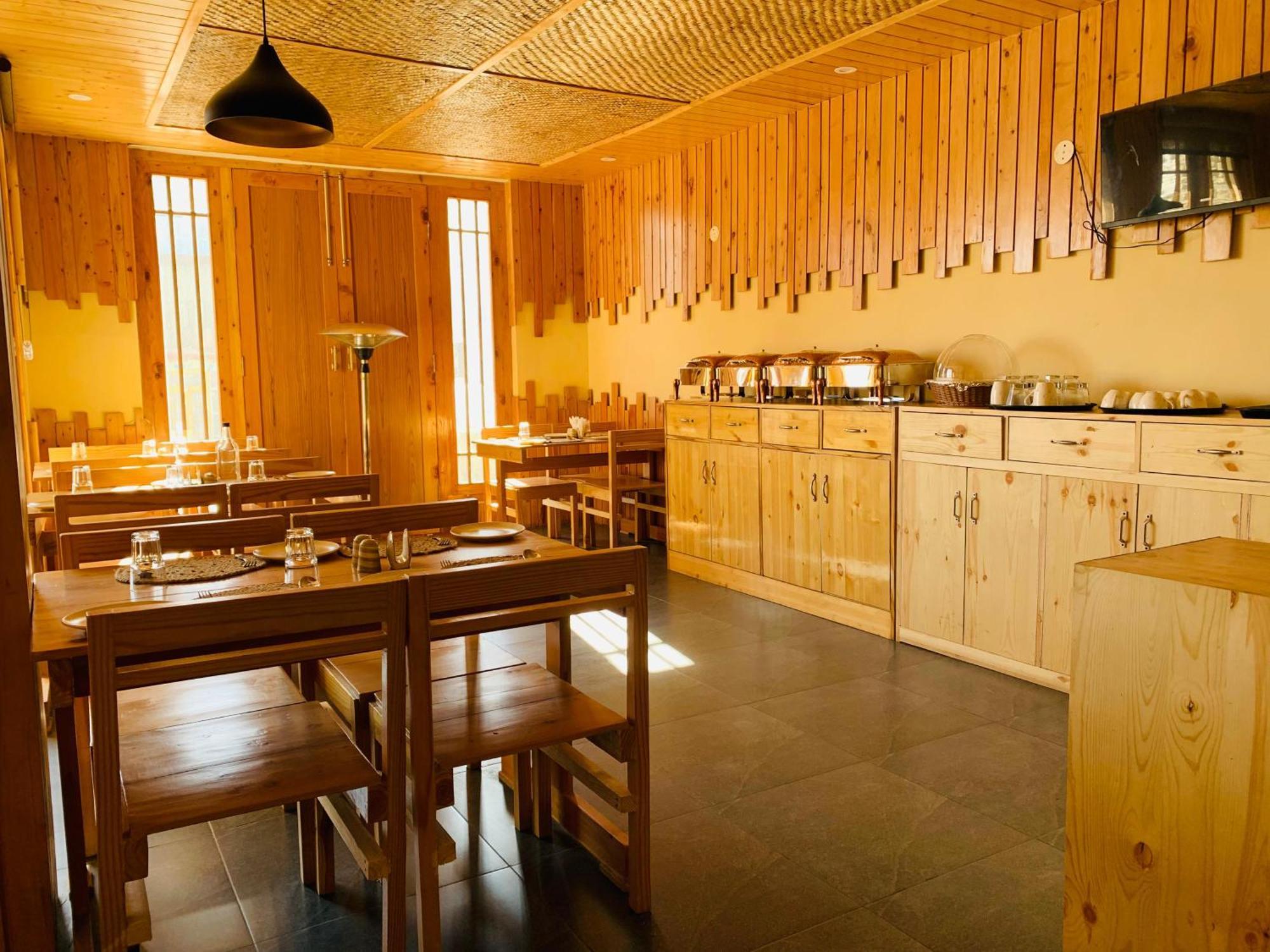 The Bulevar - Whispering Willows Hotel Sissu Exterior foto